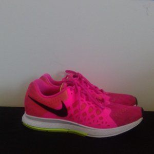 Nike Air Zoom Pegasus 31 Size 9
